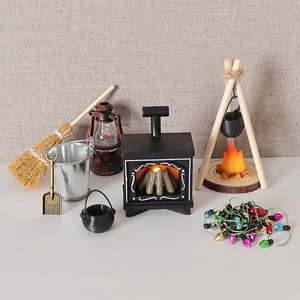 Miniature de maison de poupée simulée, modèle de poêle suspendu d'extérieur, balai décoratif, lampe à huile DIY, accessoires lumineux décoratifs - Product Image 3