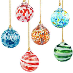 Boules de Noël <span class=keywords><strong>en</strong></span> <span class=keywords><strong>verre</strong></span> Décoration suspendue pour l'extérieur Décoration d'arbre de Noël Pendentif Boules de <span class=keywords><strong>verre</strong></span> colorées Disposition de la scène de Noël - Product Image 1