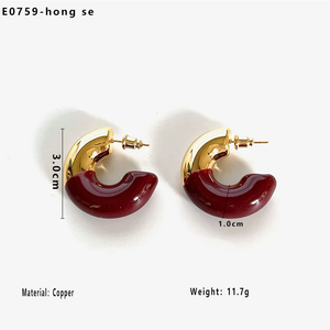 Boucles d'oreilles pendantes en alliage de zinc plaqué or 14 carats de forme géométrique artistique classique de qualité supérieure pour femmes au goût moderne - Product Image 1