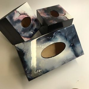 Vente chaude Home Office Organisateur Décoratif Fabriqué À La Main Impression Résine Boîte À Mouchoirs Ensemble Poli Fleur Style Cadeau-Prêt Conception - Product Image 6