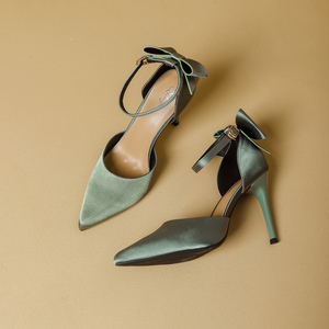 รองเท้าส้นสูงผู้หญิงแบบสวมสบาย น้ำหนักเบา หรูหรา ทันสมัย เหมาะสำหรับฤดูร้อน ทำจากผ้าซาติน ส้นเข็ม ประดับโบว์ สายรัดแบบผูก ปลายแหลม - Product Image 4