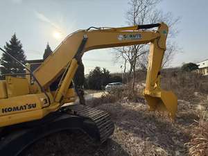 Excavatrice hydraulique Komatsu PC200-8 d'occasion, 20 tonnes, modèle 2022, capacité de la benne de 1,0 m, moteur et composants d'engrenage à vendre - Product Image 6