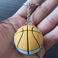 Porte-clés en cuir 3D de basket-ball en gros, maillot de joueurs des équipes américaines, porte-clés en cuir avec porte-clés 3D en caoutchouc des équipes de basket-ball américaines