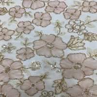 Tissu brodé populaire en relief floral, perles et paillettes pour robes de soirée, spectacles de mode, vêtements pour enfants
