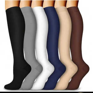 Chaussettes de compression multicolores pour femmes T'Ayana's Scrubs and More - Product Image 1