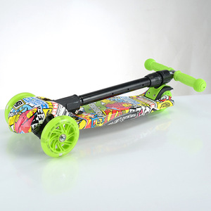 Trottinette pour enfants à trois roues, hauteur réglable, avec lumières, pour les enfants de 3 à 6 ans - Product Image 4