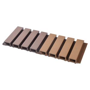 Coextrusion durable de grain de bois Wpc Panneaux de revêtement extérieur en Wpc résistants aux fissures - Product Image 3
