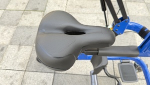 Offre Spéciale – Déambulateur vertical CE pour l'entraînement à la marche, cadre de marche pour paralysie cérébrale, avec siège pour besoins spéciaux - Product Image 3