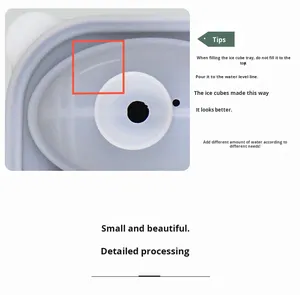 Stampi per Sfere di Ghiaccio a Forma di Pallone da Calcio di Alta Qualità, 2,5 Pollici, con Imbuto e Coperchi per Congelatore, Riutilizzabili - Product Image 6
