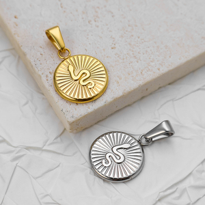 Olivia Silver Moon Snake Pole Star Meadow <span class=keywords><strong>Tarot</strong></span> Zodiac Charm Collection Joyería chapada en oro Diamond Eye Charm Pendent - Product Image 5