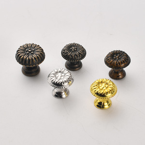Retro Chrysanthemum European Style Round <b>Drawer</b> <b>Knob</b> Zinc Alloy Durable Cabinet Handle - Product Image 1