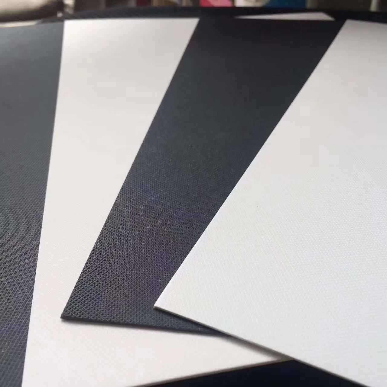 Высокопрочный ПВХ фотоальбом лист белый черный с клейкой основой