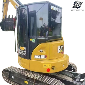 Excavatrice sur chenilles d'occasion CAT 303.5, marque japonaise d'origine, 3,5 tonnes, petite taille, matériel d'occasion. - Product Image 3