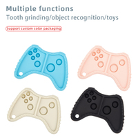Vente en gros Faible MOQ Jouet de dentition en silicone type manette de jeu certifié CPC de qualité alimentaire pour bébé, jouet de dentition molaire alphabet sans BPA pour cadeau de baby shower aux États-Unis