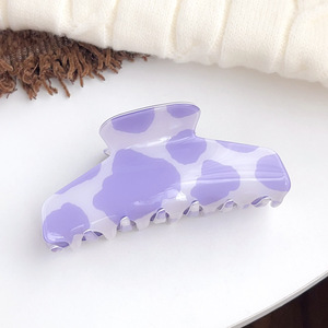 Pinza de Pelo Acrílica Simple en Oferta, Accesorio de Pelo Moderno para Mujeres y Niñas, Pinza de Pelo Mediana de 11 cm Hecha de Resina - Product Image 4