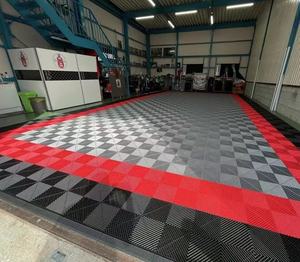 Carrelages de sol de <span class=keywords><strong>garage</strong></span> à emboîtement en <span class=keywords><strong>PVC</strong></span> de 1.8cm d'épaisseur tapis de sol de salle de lavage de <span class=keywords><strong>voiture</strong></span> <span class=keywords><strong>dalle</strong></span> de sol multifonction <span class=keywords><strong>pour</strong></span> livraison directe de <span class=keywords><strong>garage</strong></span> - Product Image 3