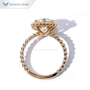 แหวนหมั้นเพชรโมอิสซาไนต์ทรงยุโรปโบราณ ตัวเรือนทองคำขาว 14K แบบสั่งทำพิเศษจาก Tianyu Gems สไตล์คลาสสิก - Product Image 3