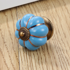 مقبض خزانة مطبخ أسود مخصص من JAYA بتصميم ذهبي عتيق للأدراج والأثاث - Product Image 4