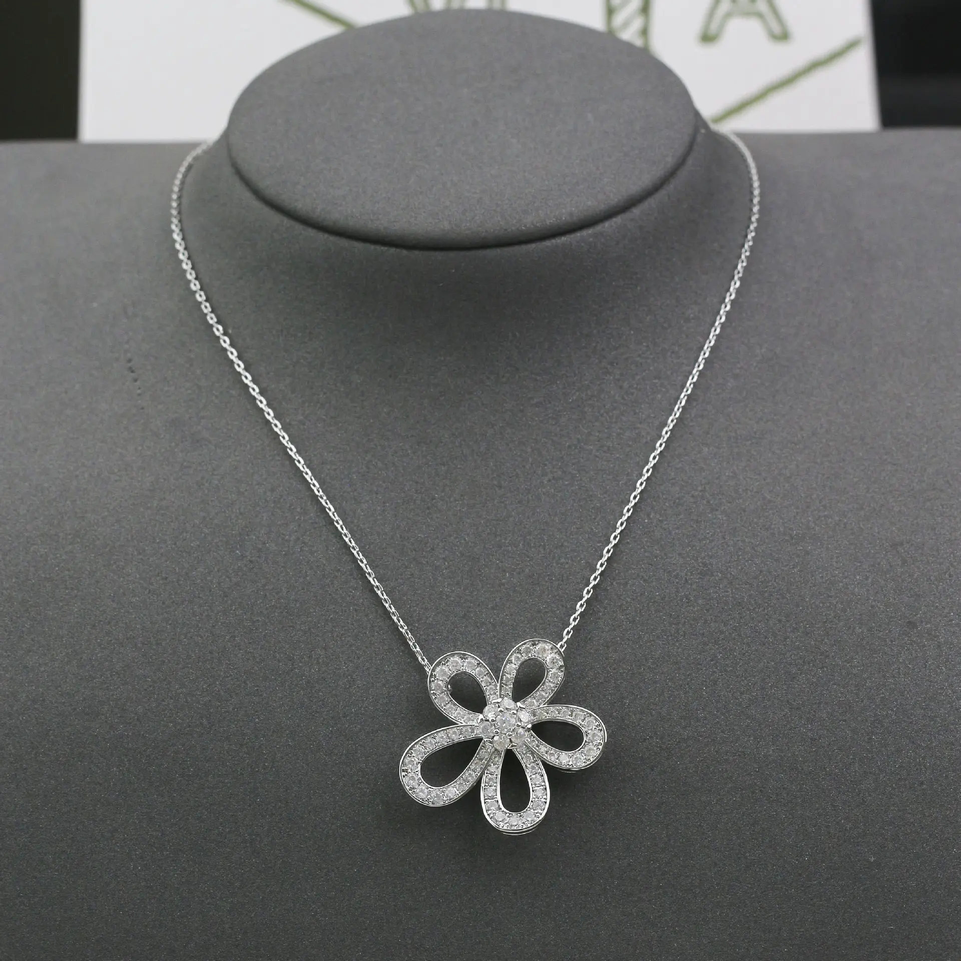 Classic Four Leaf Clover Sun Flower Necklace Gold Plated Rhinestone Charm Necklace Luxury 18K Gold Chain Choker Fine Jewels