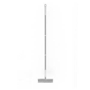 Brosse de sol à long manche 2 en 1, grattoir TPR, poils en nylon, outil de nettoyage pour salle de bain - Product Image 1