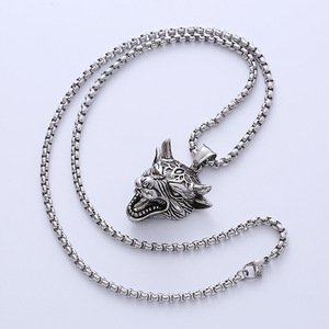 Oem odm personalizado fundición de joyería retro 316L de acero inoxidable cabeza de Lobo colgante collar para los hombres - Product Image 1