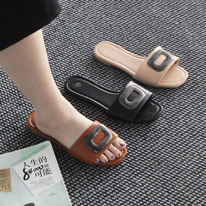 Sandales et pantoufles plates à bout ouvert pour femmes, idéales pour la maison et l'intérieur – Prêtes à être expédiées - Product Image 1