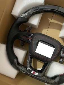 Volant en cuir perforé personnalisé en fibre de carbone véritable avec LED pour <span class=keywords><strong>Audi</strong></span> Q3 Q5 Q7 Q8 B9 SQ5L SQ7 SQ8 S4 - Product Image 2