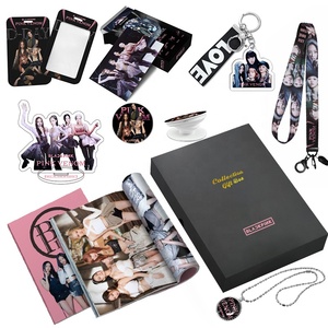 <span class=keywords><strong>BTS</strong></span> STRAY Star Periférico Tapa dura Caja de regalo grande Álbum de fotos de estrellas Tarjeta de colección de tarjetas de pie - Product Image 5