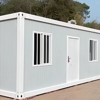 Maisons préfabriquées modernes à panneaux sandwich isolés, conteneurs plats, maisons miniatures économiques prêtes à l'emploi de l'usine