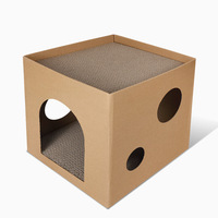 Cage pour chat ICL-Luxury Cat House et deux planches à gratter en carton ondulé