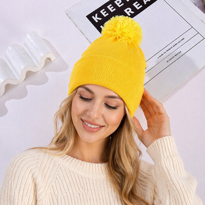 <span class=keywords><strong>Bonnet</strong></span> en tricot uni à <span class=keywords><strong>pompon</strong></span>, personnalisable avec logo, pour femme et homme, en acrylique, idéal pour l'hiver, avec logo brodé – Vente chaude - Product Image 2