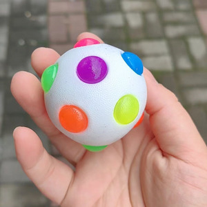 Jouet pour chien résistant aux morsures, balle élastique scintillante, balle disco colorée, pour le nettoyage des dents et l'entraînement des jeunes animaux de compagnie - Product Image 2