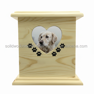 Urne en bois faite à la main pour cendres d'animal de compagnie Urnes de crémation en bois pour cendres de chat et de chien Urnes funéraires pour animaux de compagnie - Product Image 1
