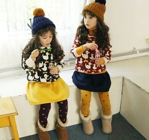 ชุดเสื้อผ้าเด็กขายส่ง สไตล์เกาหลี เสื้อยืดแขนยาวลำลองและกระโปรงสั้น สำหรับเด็กผู้หญิง จากซัพพลายเออร์จีน - Product Image 4