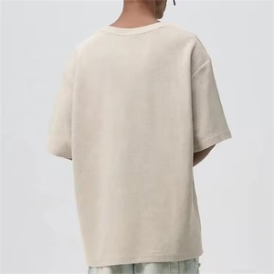 Vente en gros de t-shirts pour homme, streetwear, impression personnalisée de t-shirts en coton de haute qualité, 230g, poids régulier, t-shirts imprimés, t-shirts à col rond - Product Image 3