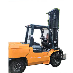 Carretilla elevadora Toyota 7FD usada 5 toneladas 2 etapas 6 metros de altura motor diésel bajas horas bien cuidada lista para trabajar - Product Image 1