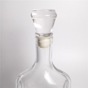 Accesorio para Botellas de Vino <span class=keywords><strong>Barr</strong></span> - Tapón de Vino de Vidrio Blanco Antiderrames con Logotipo Grabado Personalizado en Forma Redonda Inclinada, Capacidad de 750 ml - Product Image 3