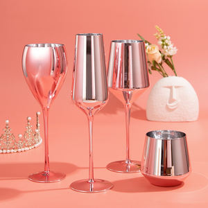 Бокалы с покрытием из розового золота - Product Image 6