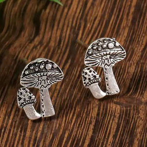 Orecchini a Forma di Fungo Carini per Donne, Stile Naturale, Accessori per Orecchie da Indossare Quotidianamente - Product Image 2