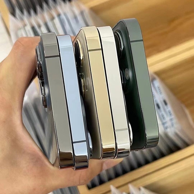 Almost Brand New iPhone 13 Pro Max Comes with Original Screen Battery 100% Display Almost Brand New Color Box+accessories=set