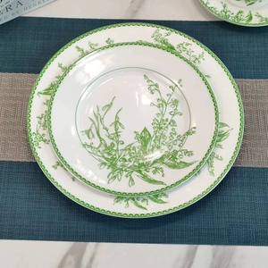 Wholesale 10 Inch Ceramic Dinner Plates <b>Sets</b> Gold Bone China Dishes Porcelain with Plant Pattern <b>for</b> Kitchen Use - Product Image 4