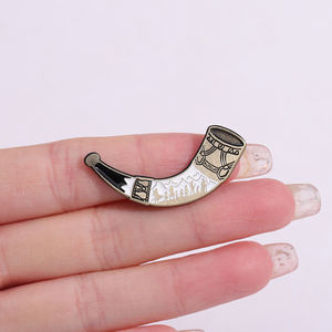 Klassieke Films Hoorn Emaille Pin Retro Vintage Muziekinstrument Reversspeld Hard Verzamelen Metalen Broches Groothandel Pin Sieraden - Product Image 2