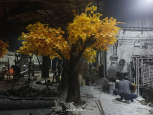 Árbol de arce amarillo artificial directo de fábrica: Árbol falso de hojas de otoño realistas para paisajismo interior y exterior - Product Image 4