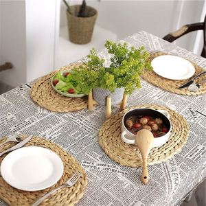 Manteles Individuales Blancos para Utensilios de Cocina, Juego de 8 Manteles Individuales de Lino para Mesa de Comedor, Mesas Redondas, 6 Manteles Individuales de Pascua para Interiores - Product Image 2