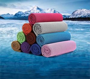 Serviette de sport rafraîchissante à séchage rapide en tissu froid avec motif personnalisé, forme carrée, pour la gym et les voyages - Product Image 1