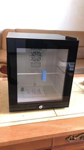 Tamaño pequeño, barra compacta, <span class=keywords><strong>nevera</strong></span>, puerta de cristal de 30 <span class=keywords><strong>litros</strong></span>, bebidas ligeras led, pantalla de bebidas, refrigeración silenciosa, mini <span class=keywords><strong>nevera</strong></span> - Product Image 5