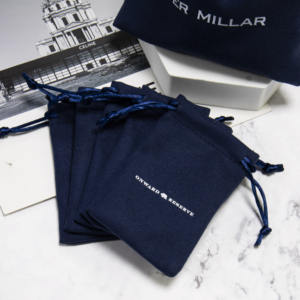 Pochette à cordon en velours vert clair personnalisée avec logo en relief pour colliers, bagues, lunettes, montres - Taille et couleur personnalisées - Product Image 3