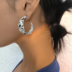 HANSIDON फैशन गहने नई विंटेज गर्म बेचने सी आकार बड़ा विस्तृत कान की बाली स्प्रे पेंट सोना मढ़वाया घेरा कान की बाली महिलाओं के लिए