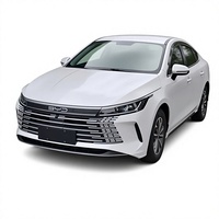 Nouvelle Arrivée Véhicule d'occasion BYD Chazor 05 PHEV Berline 2025 Conduite à Gauche Autonomie 101-200km Véhicule à Énergie Nouvelle Exportation de Chine