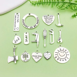 Antique <b>Silver</b> Alloy <b>Charms</b> Heart Shape DIY Jewelry Accessories For Creative <b>Bracelet</b> Necklace Gift Unisex - Product Image 1